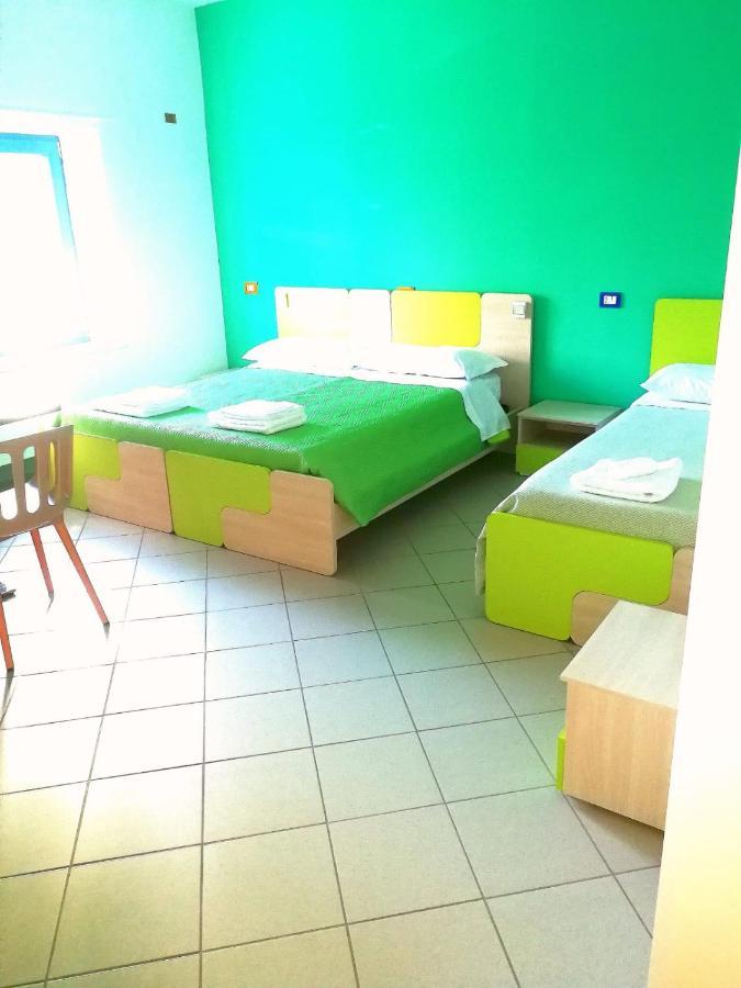 Basilicata Al Volo Hostel Brindisi di Montagna Luaran gambar