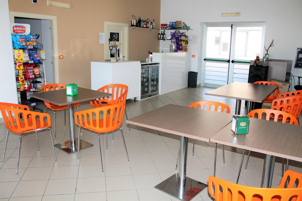 Basilicata Al Volo Hostel Brindisi di Montagna Luaran gambar