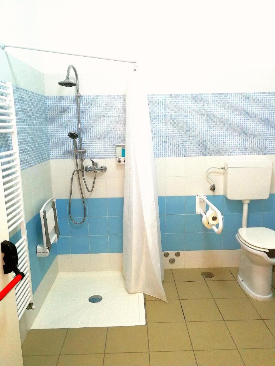 Basilicata Al Volo Hostel Brindisi di Montagna Luaran gambar